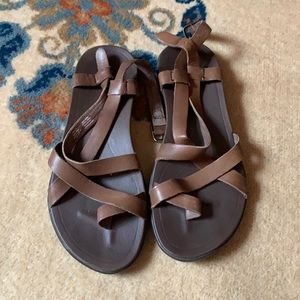 OluKai Upena leather sandals